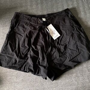 HALARA Black Women's Shorts